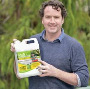 Diarmuid Gavin- The Safe and Effective Moss Remover